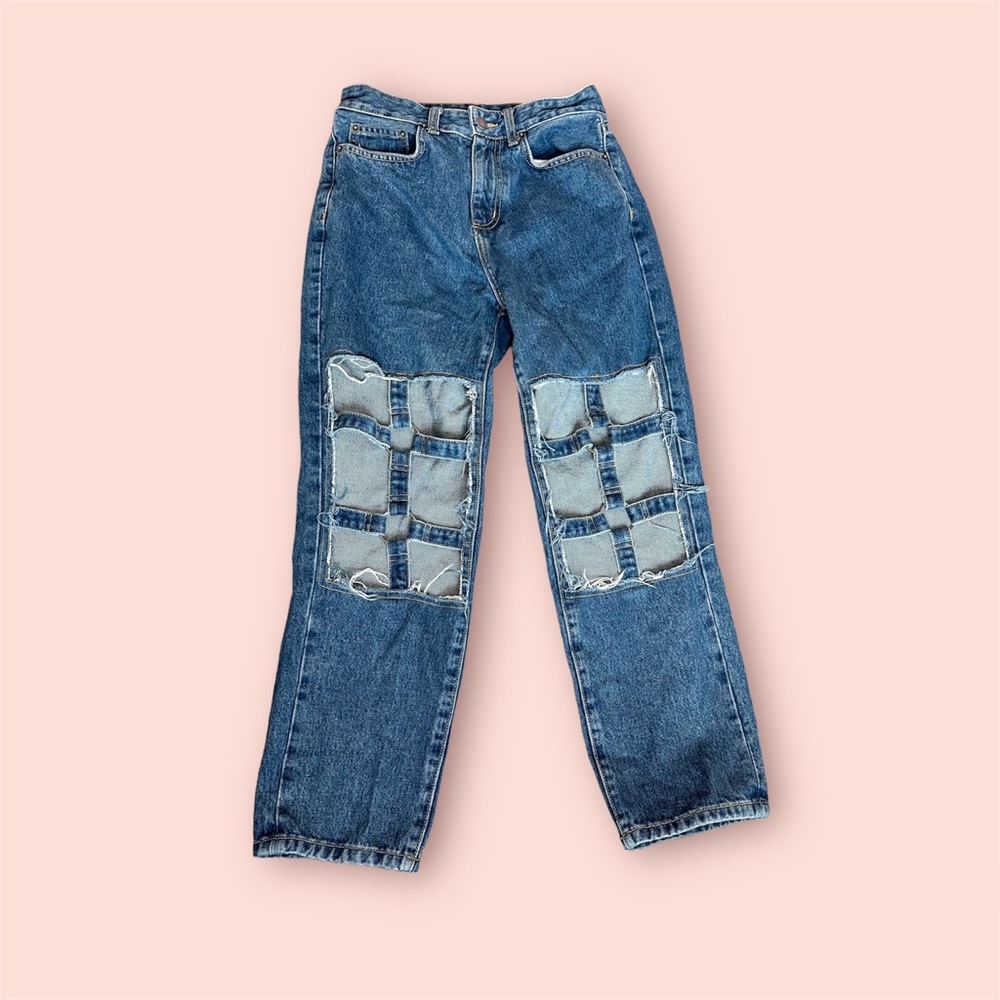 Cut out jeans
